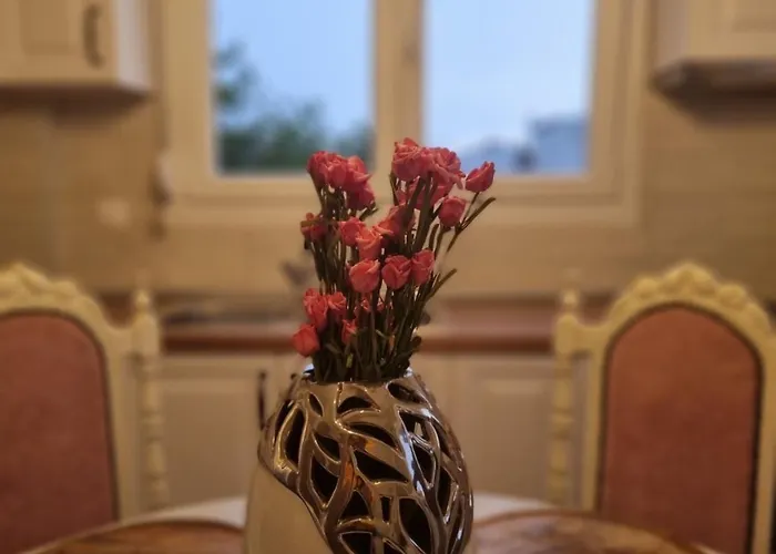 Art * Nea Michaniona