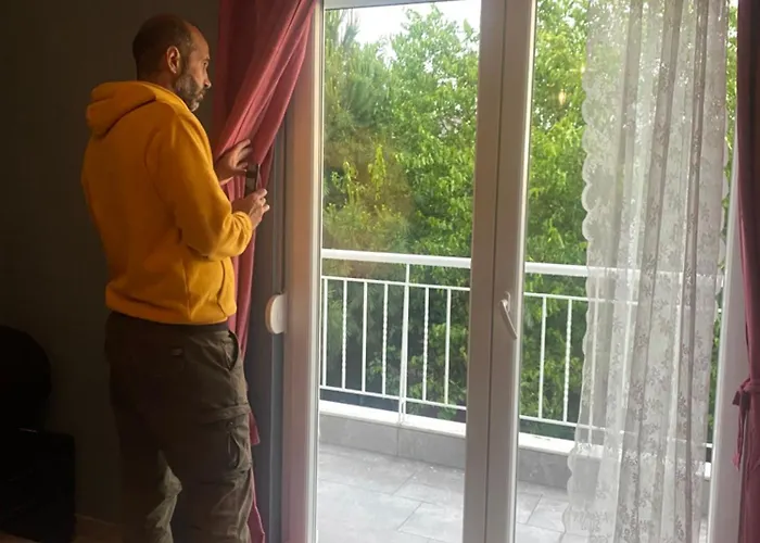 Art * Nea Michaniona