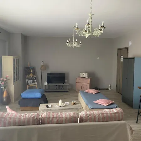 Art * Nea Michaniona